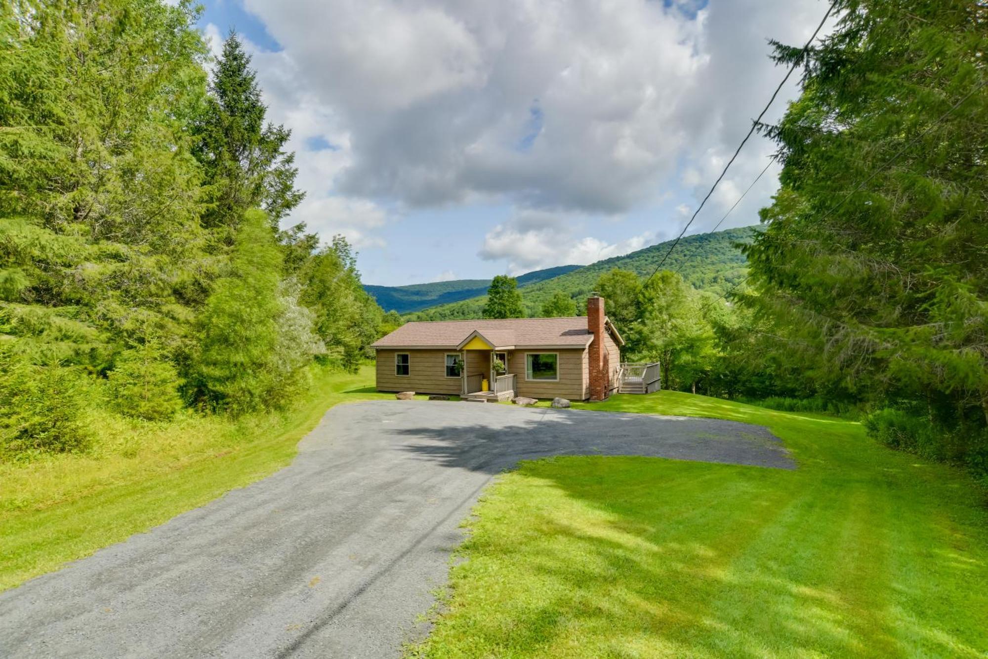 Quiet Catskills Getaway With Deck And Mtn Views New Kingston Dış mekan fotoğraf